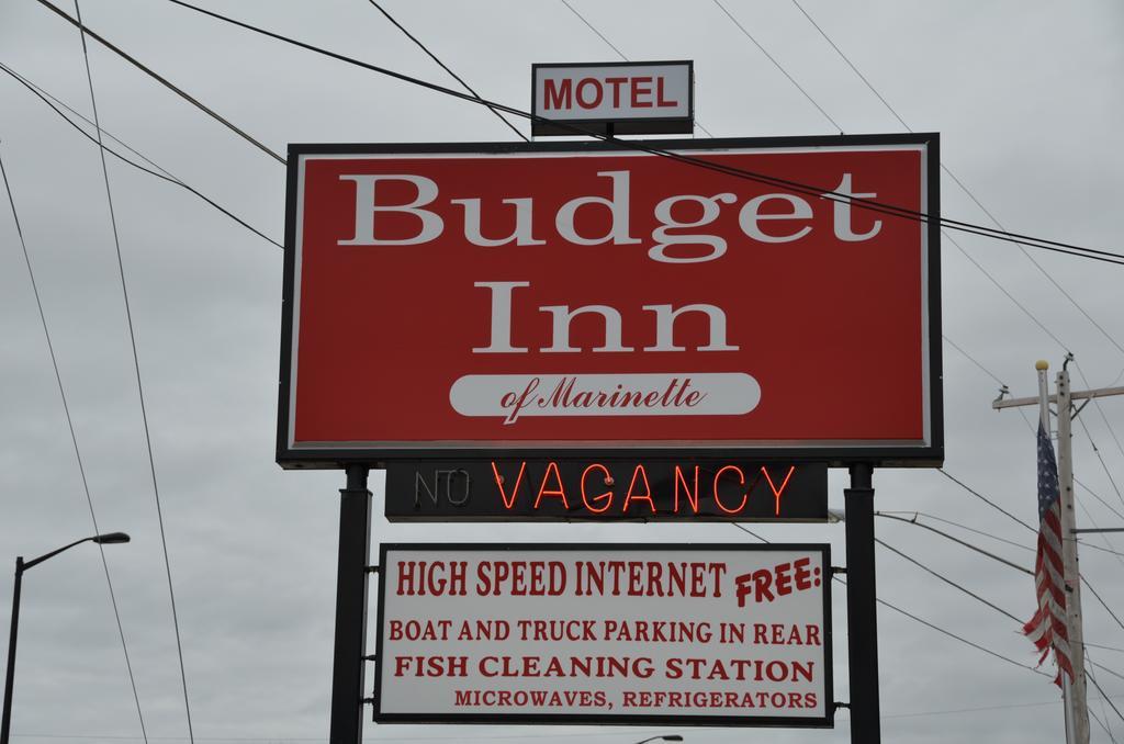 Budget Inn Marinette Buitenkant foto